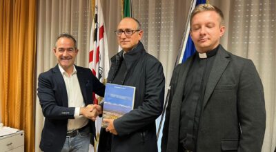 Console Onorario e Padre Bodgan in visita ai profughi di Capoterra